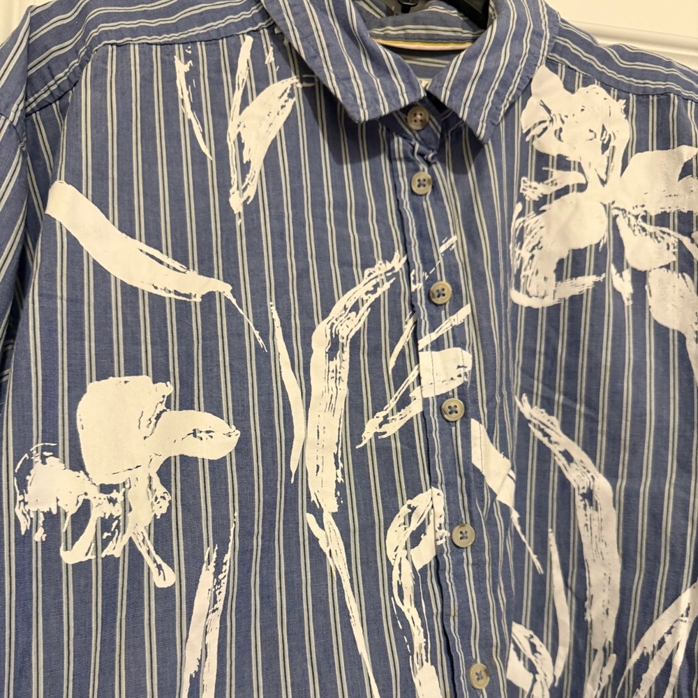 Anthropologie Maeve Blue and White Floral Striped Oversized Shirt Size Medium P - Picture 2 of 8
